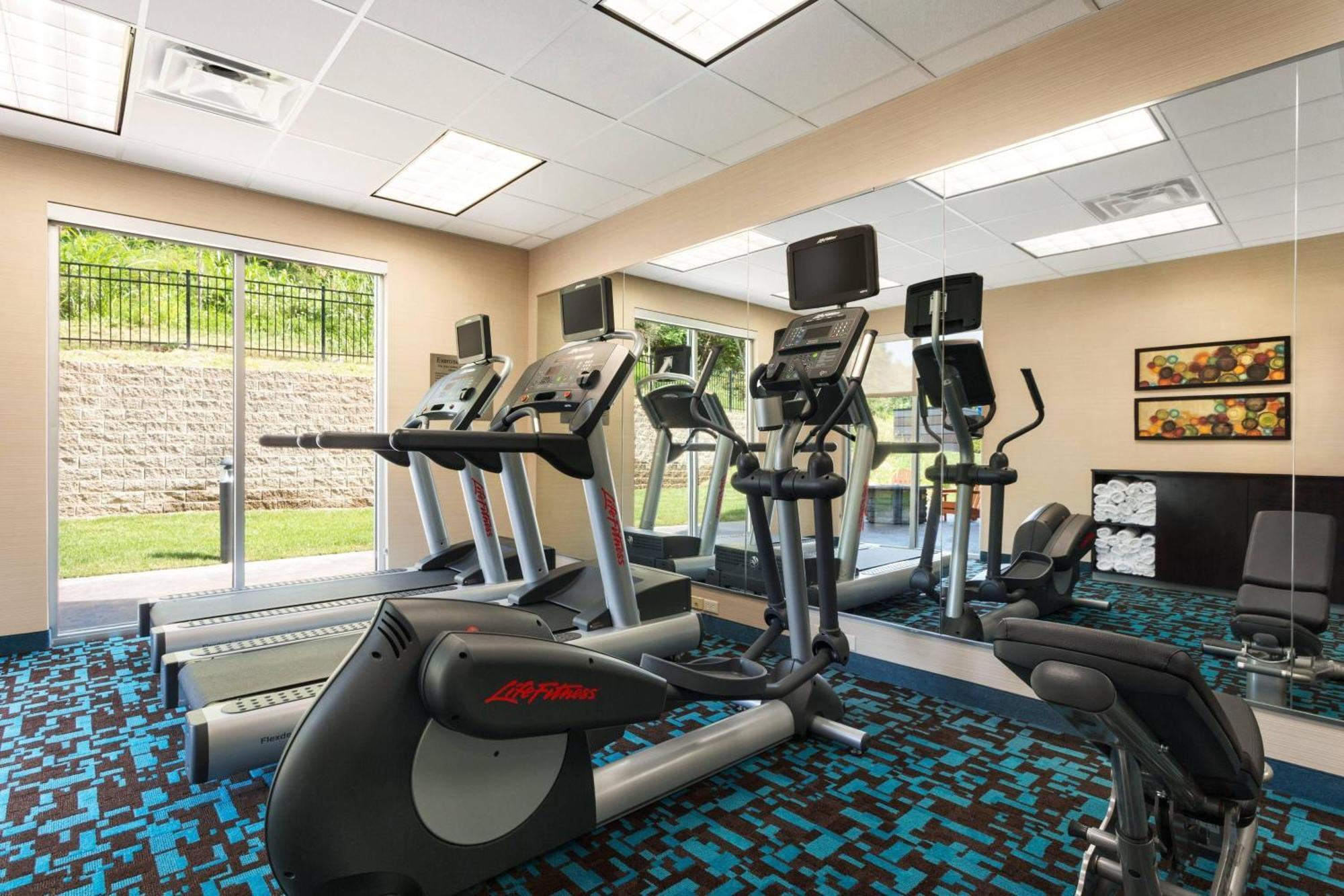 Fairfield Inn & Suites By Marriott Athens Ngoại thất bức ảnh