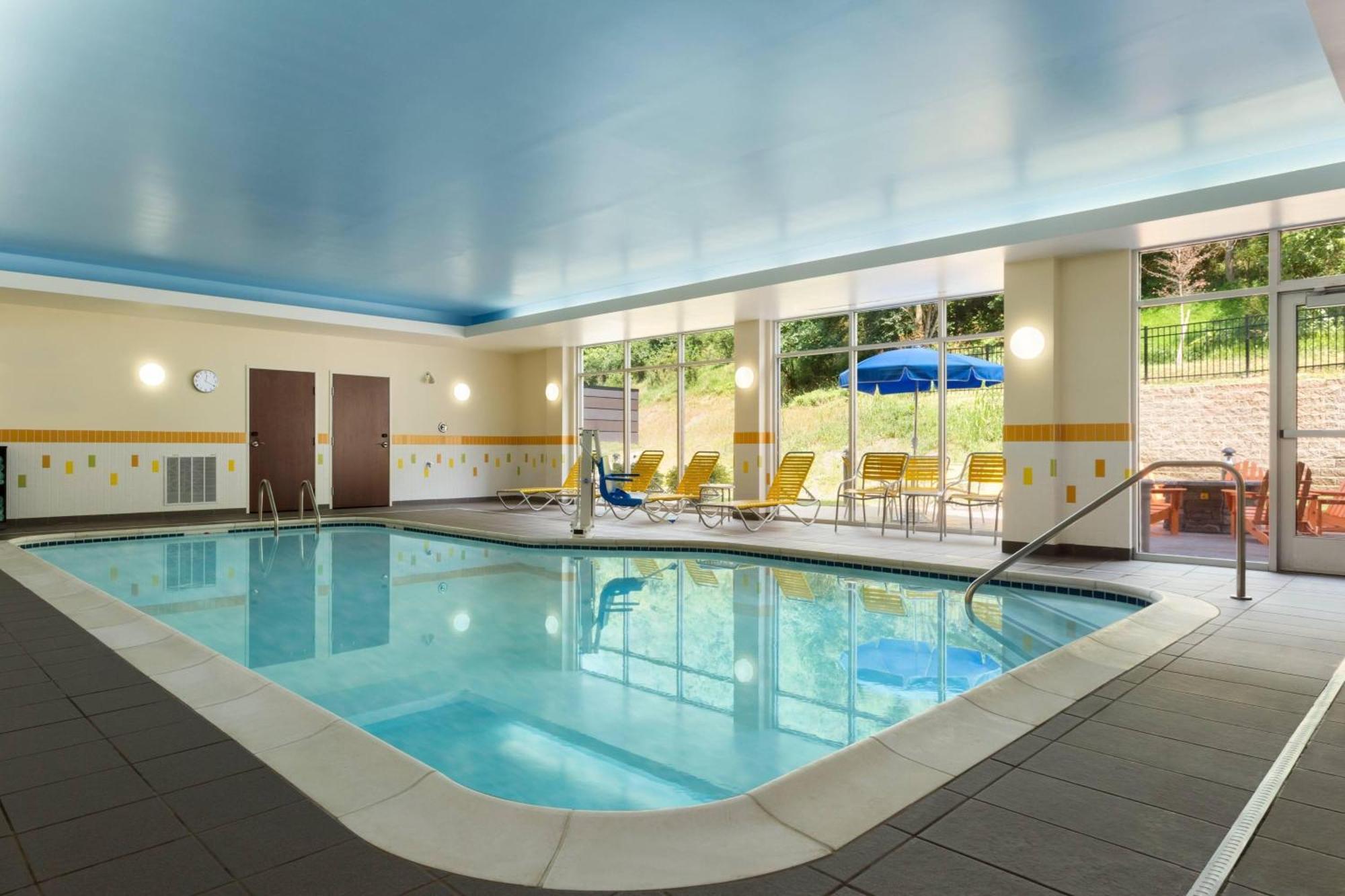 Fairfield Inn & Suites By Marriott Athens Ngoại thất bức ảnh