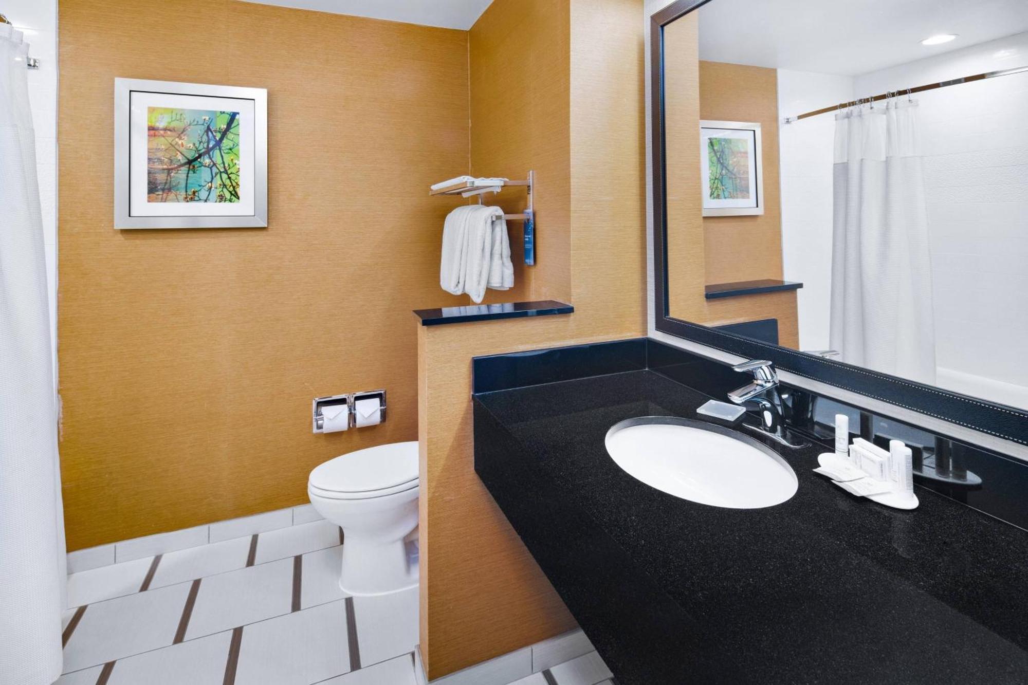 Fairfield Inn & Suites By Marriott Athens Ngoại thất bức ảnh
