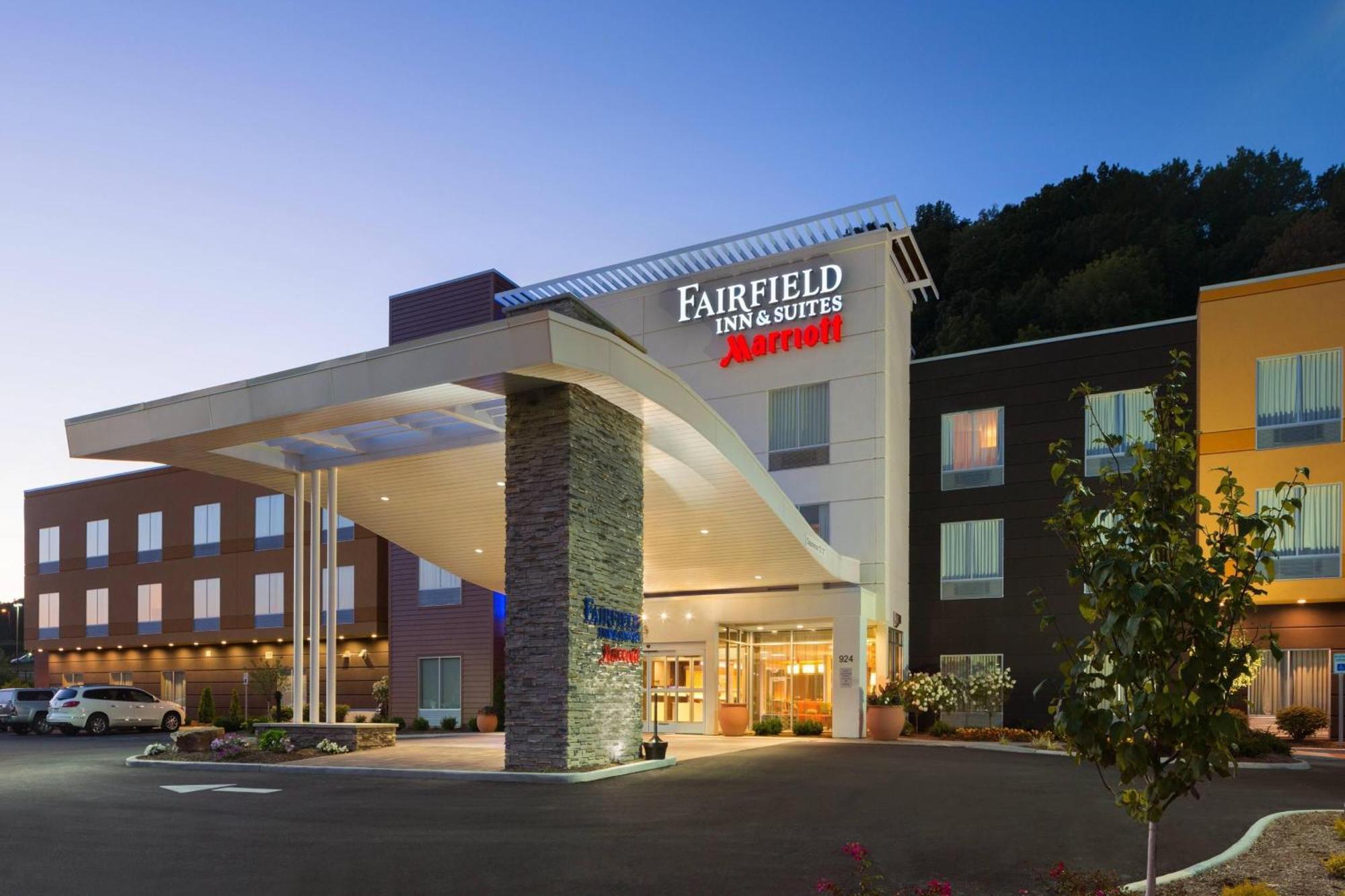 Fairfield Inn & Suites By Marriott Athens Ngoại thất bức ảnh