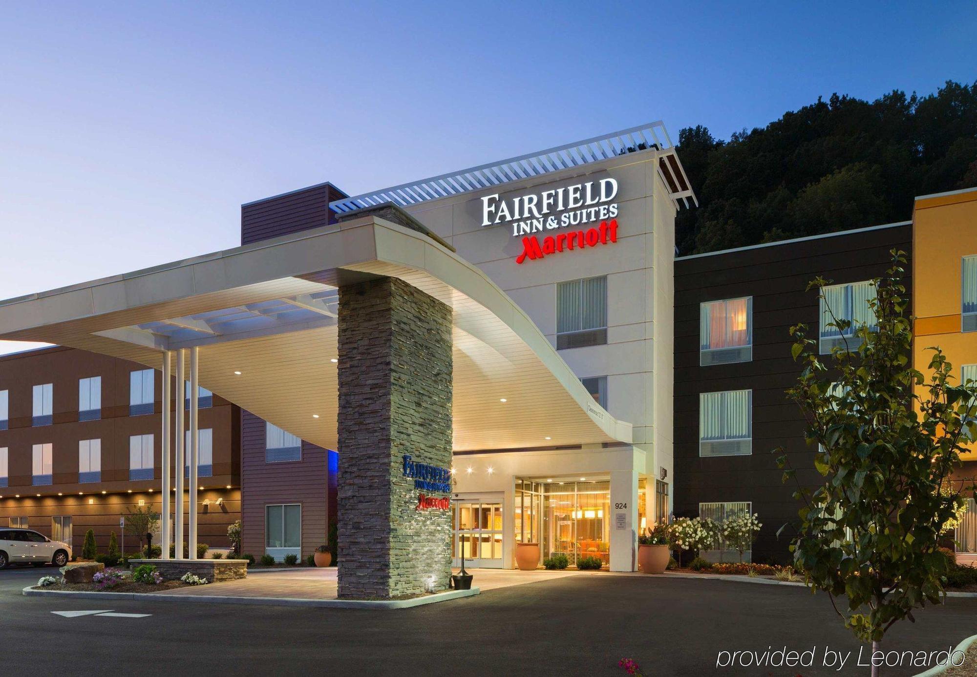Fairfield Inn & Suites By Marriott Athens Ngoại thất bức ảnh