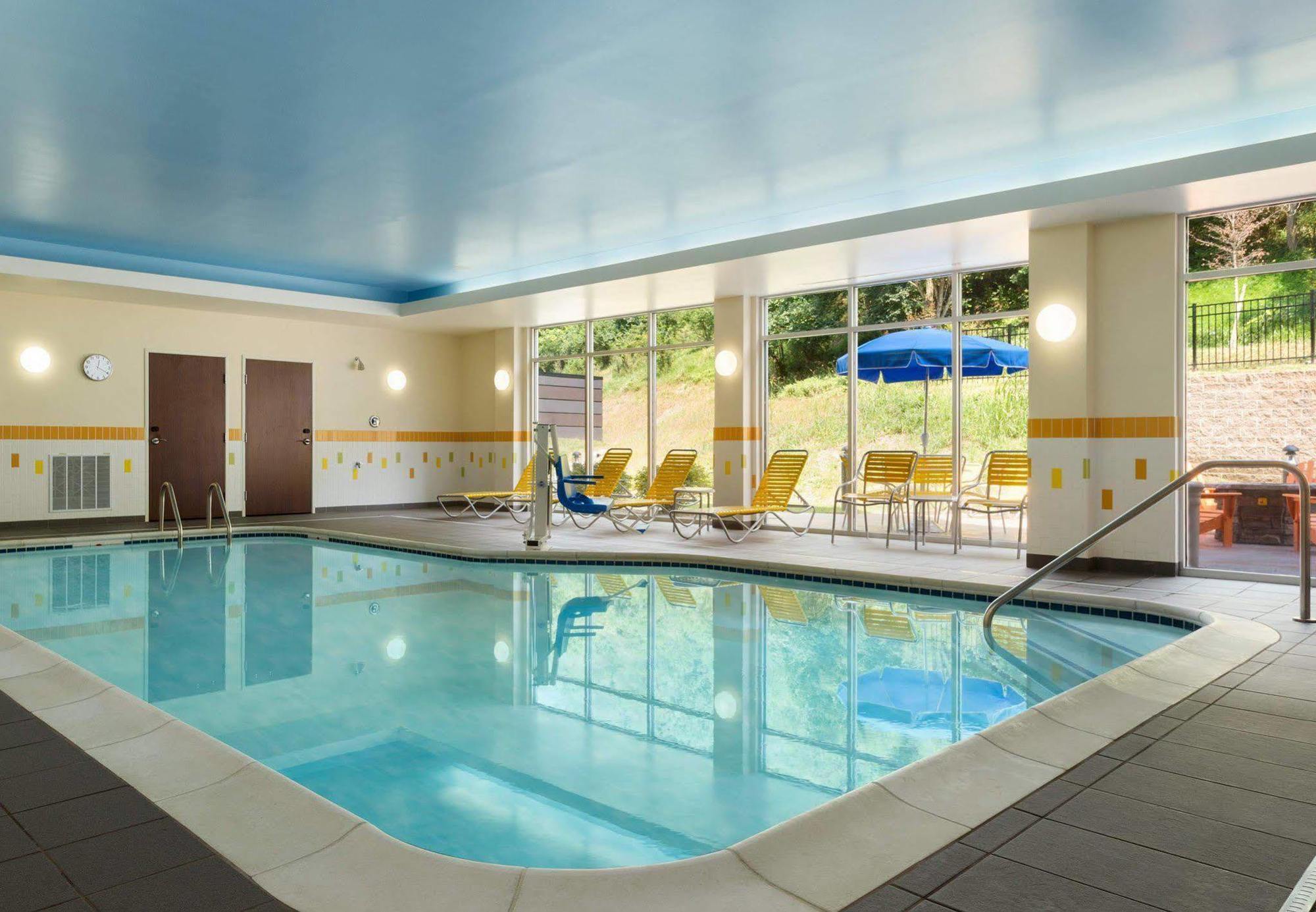 Fairfield Inn & Suites By Marriott Athens Ngoại thất bức ảnh